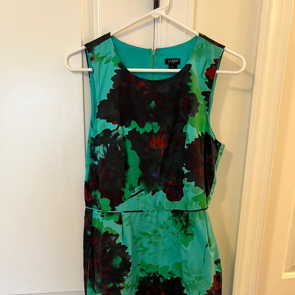 FINAL SALE! Sleeveless J Crew dress size 6, *flaw! Easy to fix
